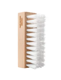 Sneakers brush