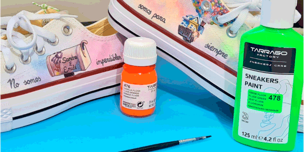 How to customise fabric sneakers? We talk with Cajón de las MuchasCosas